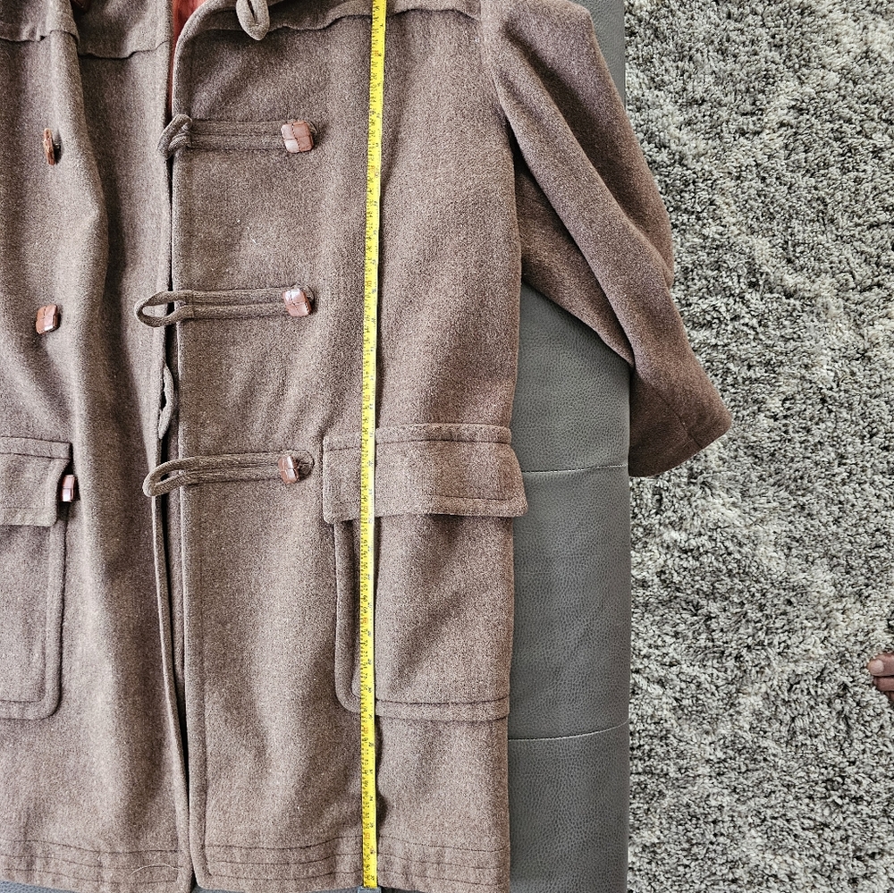 Kitzbuhler Alpen 3 quarter length wool coat.